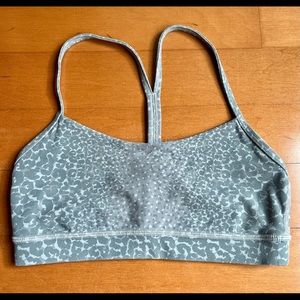 Lululemon Flow Y Nulu Sports Bra